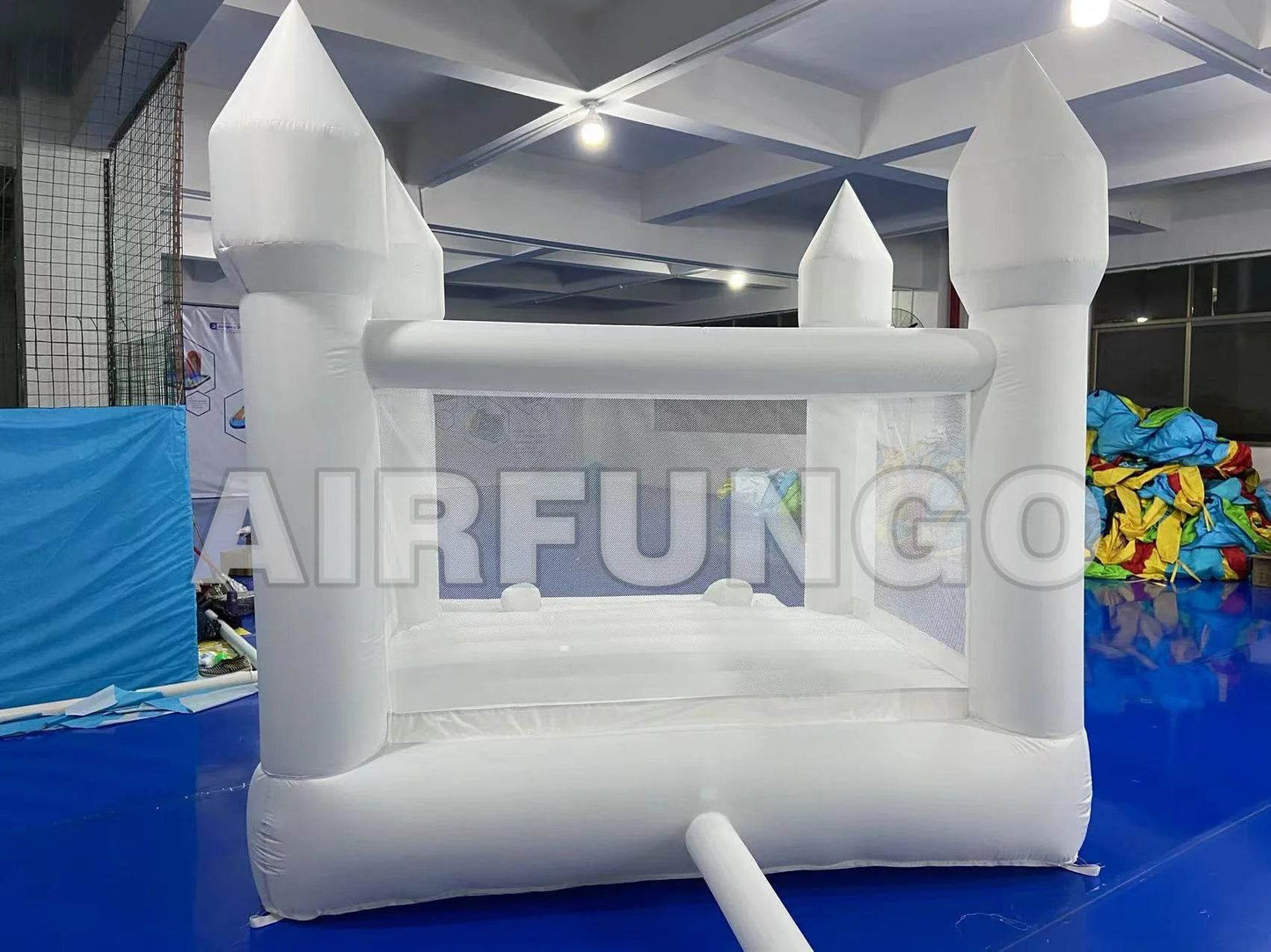 Kids 9x9x7ft Soft Play White Bounce House With Slide - ToylandEU