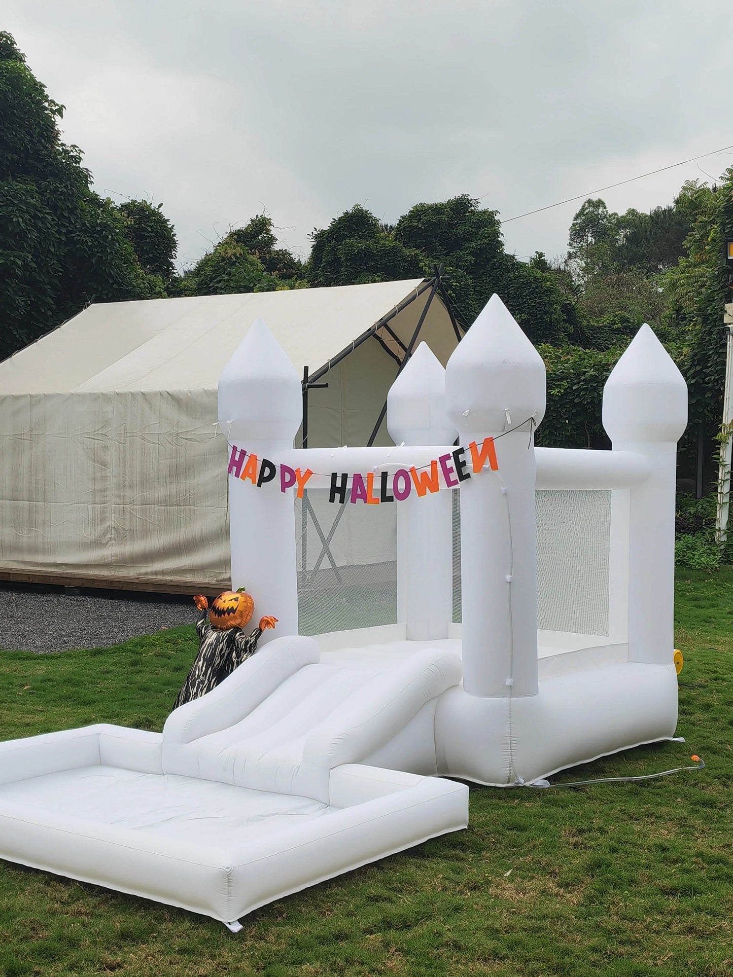Kids Birthday Gift 9ft White Bounce House With Slide - ToylandEU
