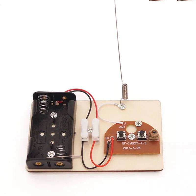 Kids' Innovative STEM Learning with DIY Telegraph Machine Kit - ToylandEU