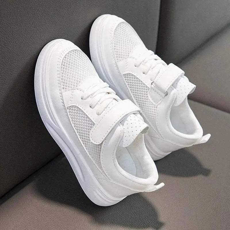  Kids Casual Sports Sneakers - Soft Leather Breathable Board Shoes for Boys and Girls in White -  ToylandEU™