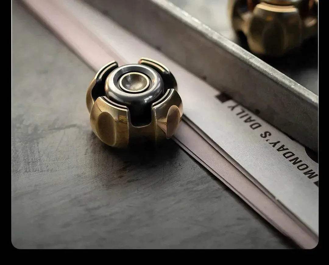 LAUTIE Fingertip Gyro NOIZ C-NANO EDC Out Of Print Decompression Luminous Metal Fidget Toy - ToylandEU