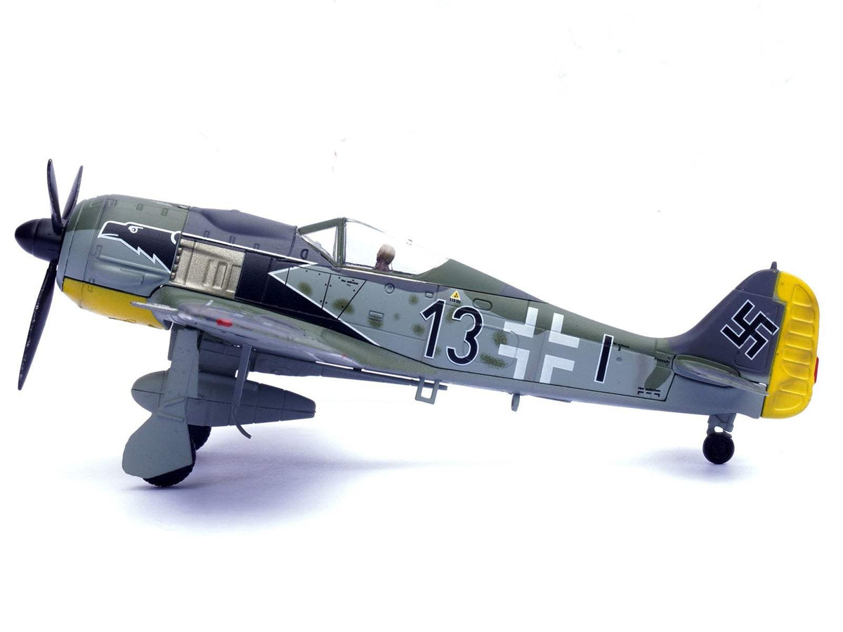 Focke-Wulf Fw 190A Aircraft | 1/72 Diecast Aircraft Model | Legion | Black 13 8./JG 2 Richthofen France Series