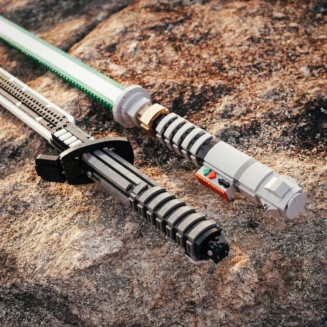  LEGO Lightsaber Luke Skywalker Life Size Glow Replica -  ToylandEU™