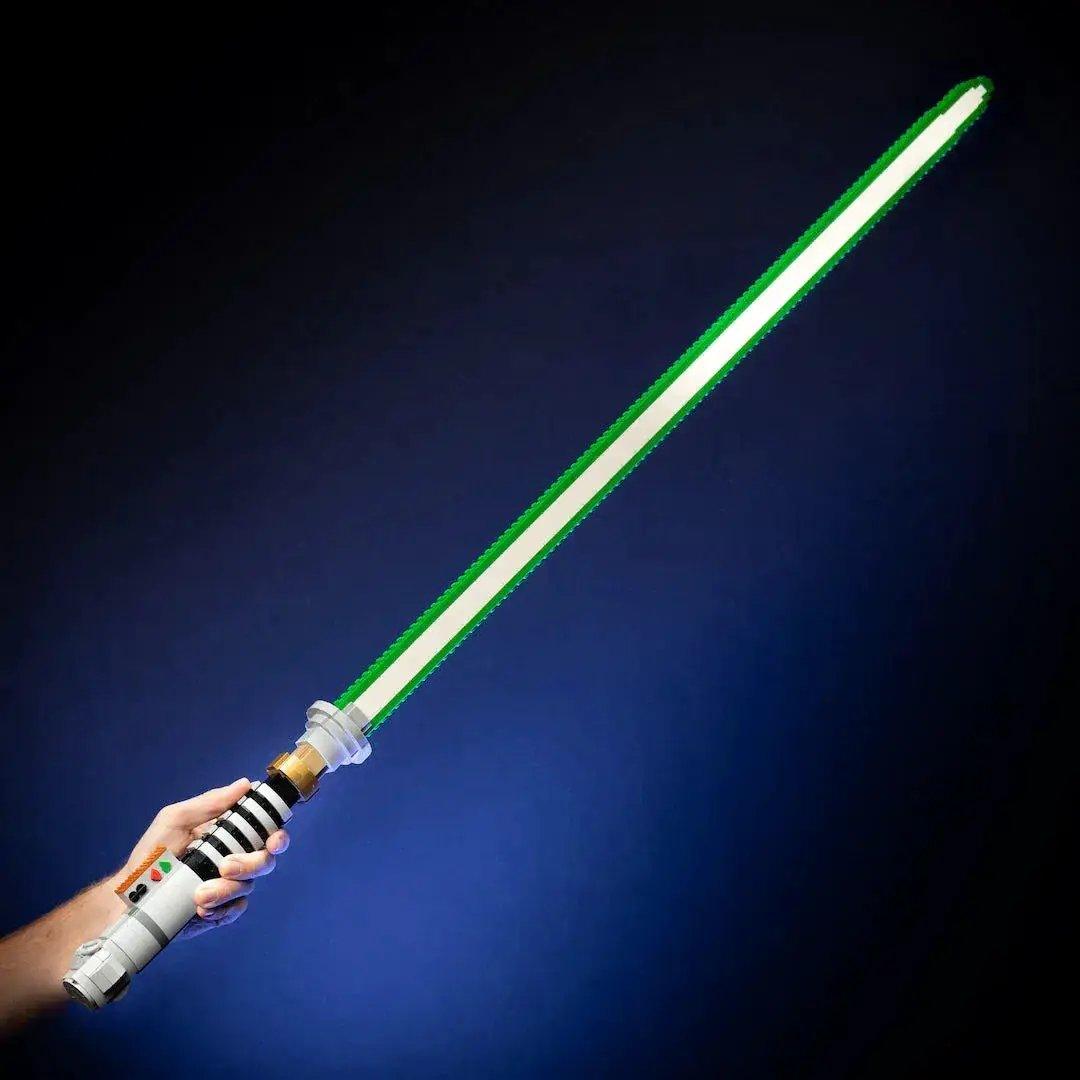  LEGO Lightsaber Luke Skywalker Life Size Glow Replica -  ToylandEU™
