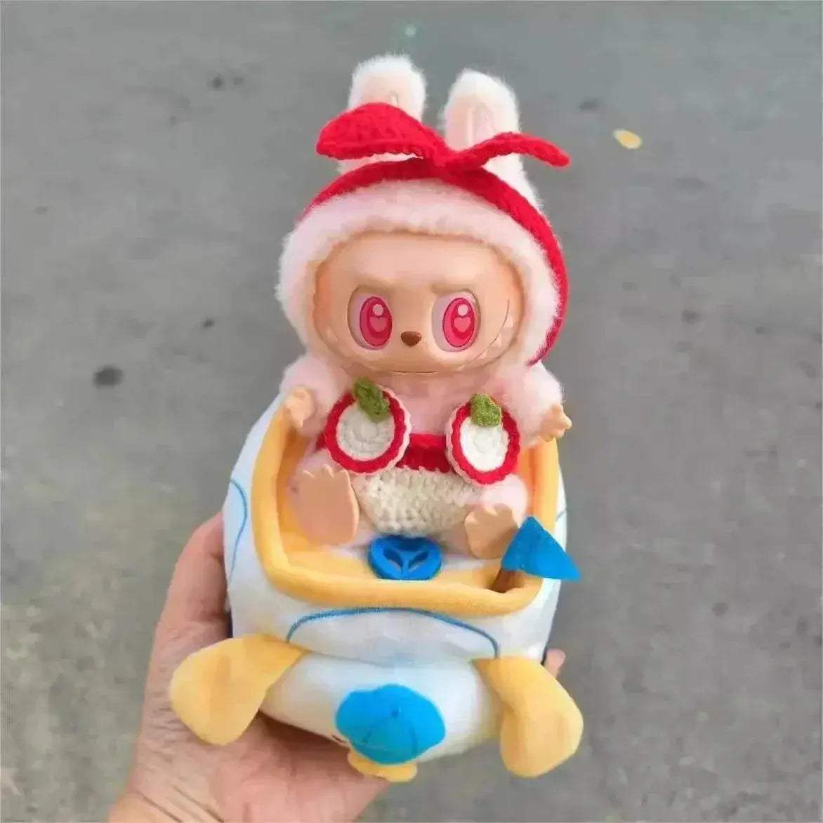 Labubu Outfit: Sunny Beach Chair Mini Lounge for Dolls - ToylandEU