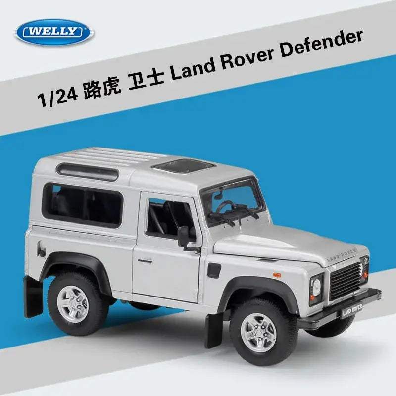 Land Rover Defender 1to24 Diecast Model Alloy Nostalgic Version - ToylandEU