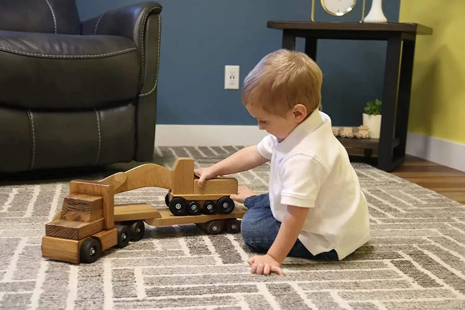 Large Wooden Toy Truck & Low Boy Flatbed Trailer with Excavator Set - ToylandEU