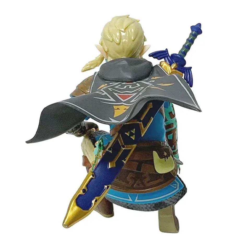 Legend Of Zelda Link Figure With Treasure Box Collectible 12cm - ToylandEU