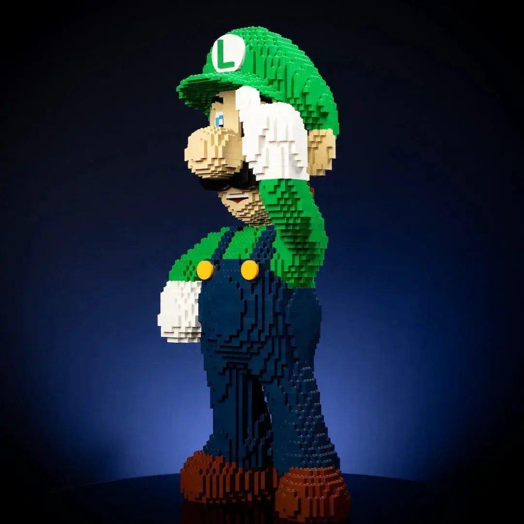  Life Size Italian Ghost Hunter Brick Figure Premium Display -  ToylandEU™