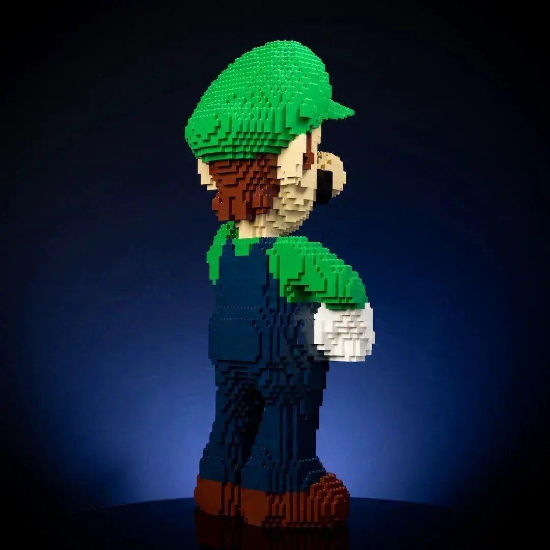  Life Size Italian Ghost Hunter Brick Figure Premium Display -  ToylandEU™
