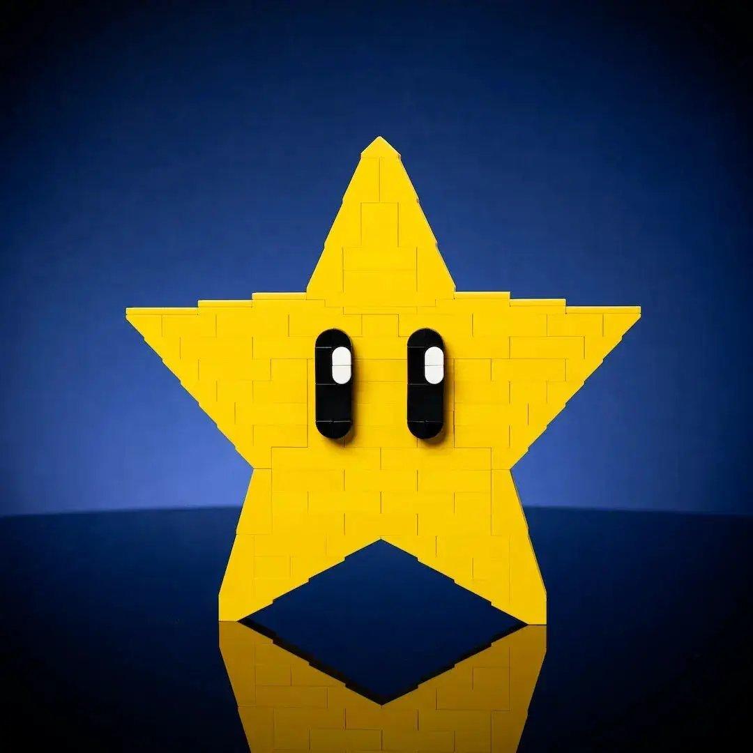  Life Size LEGO Star Display Yellow Bricker Builds -  ToylandEU™