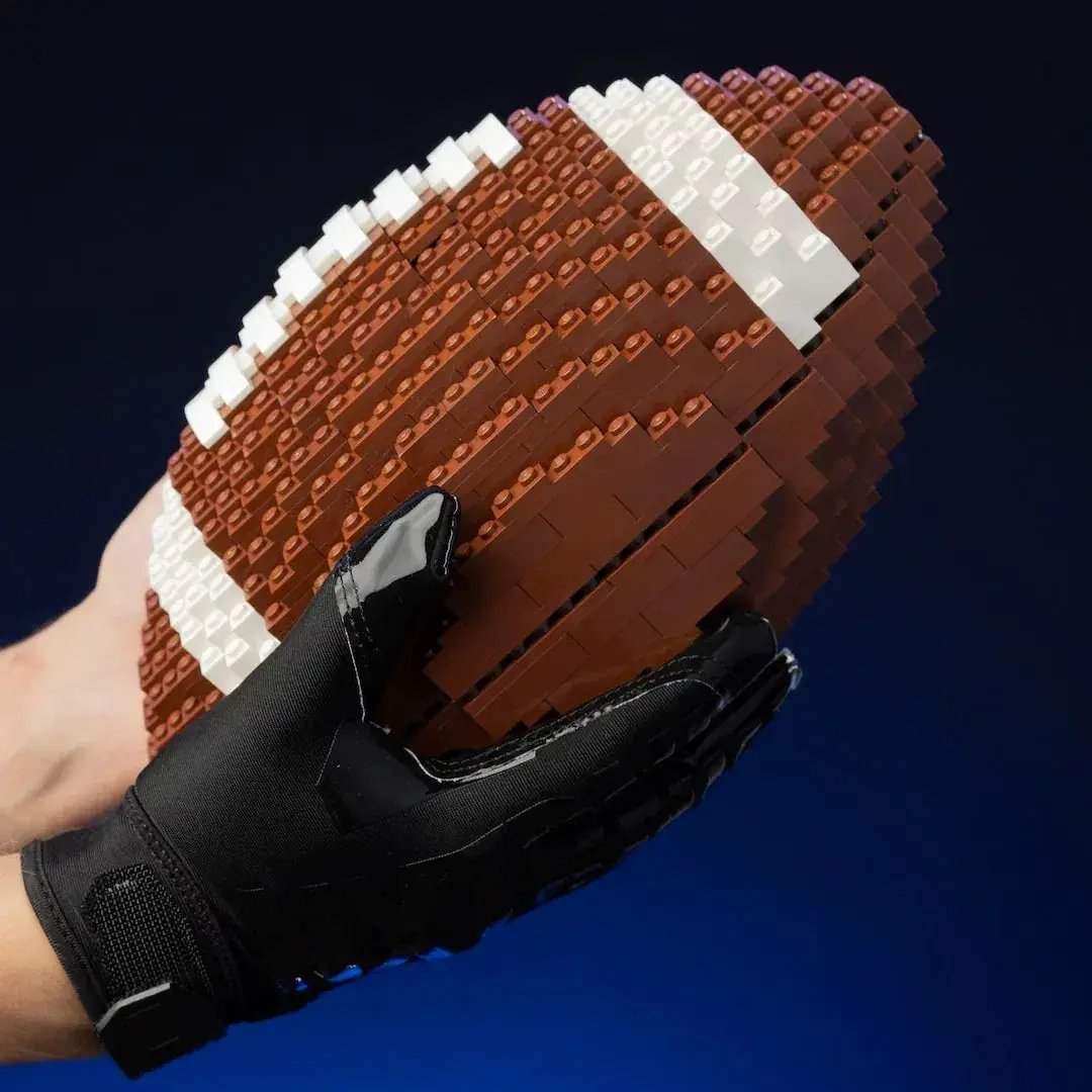 Life Size LEGO American Football Display For Man Cave - ToylandEU