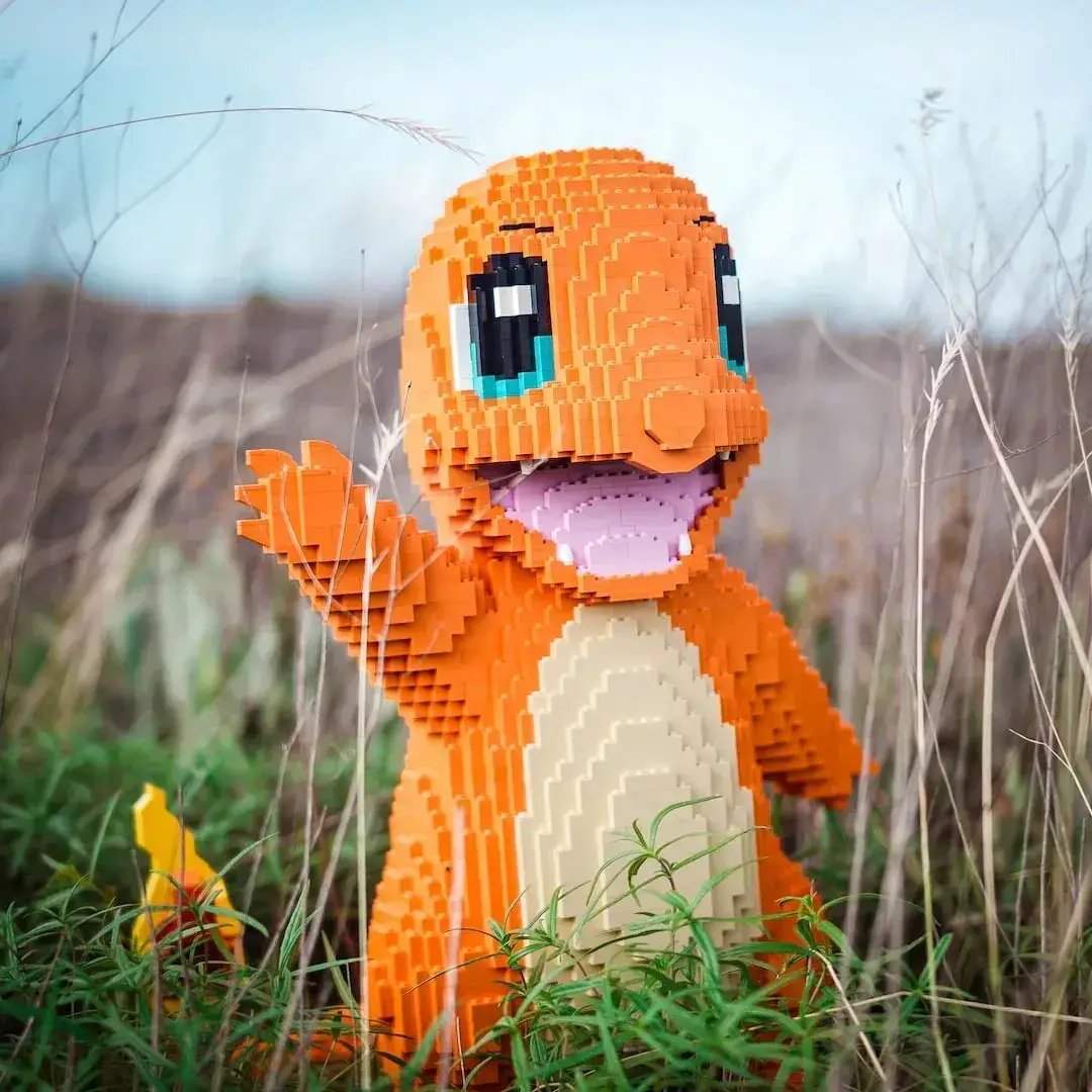 Life-Sized Fire Lizard - ToylandEU