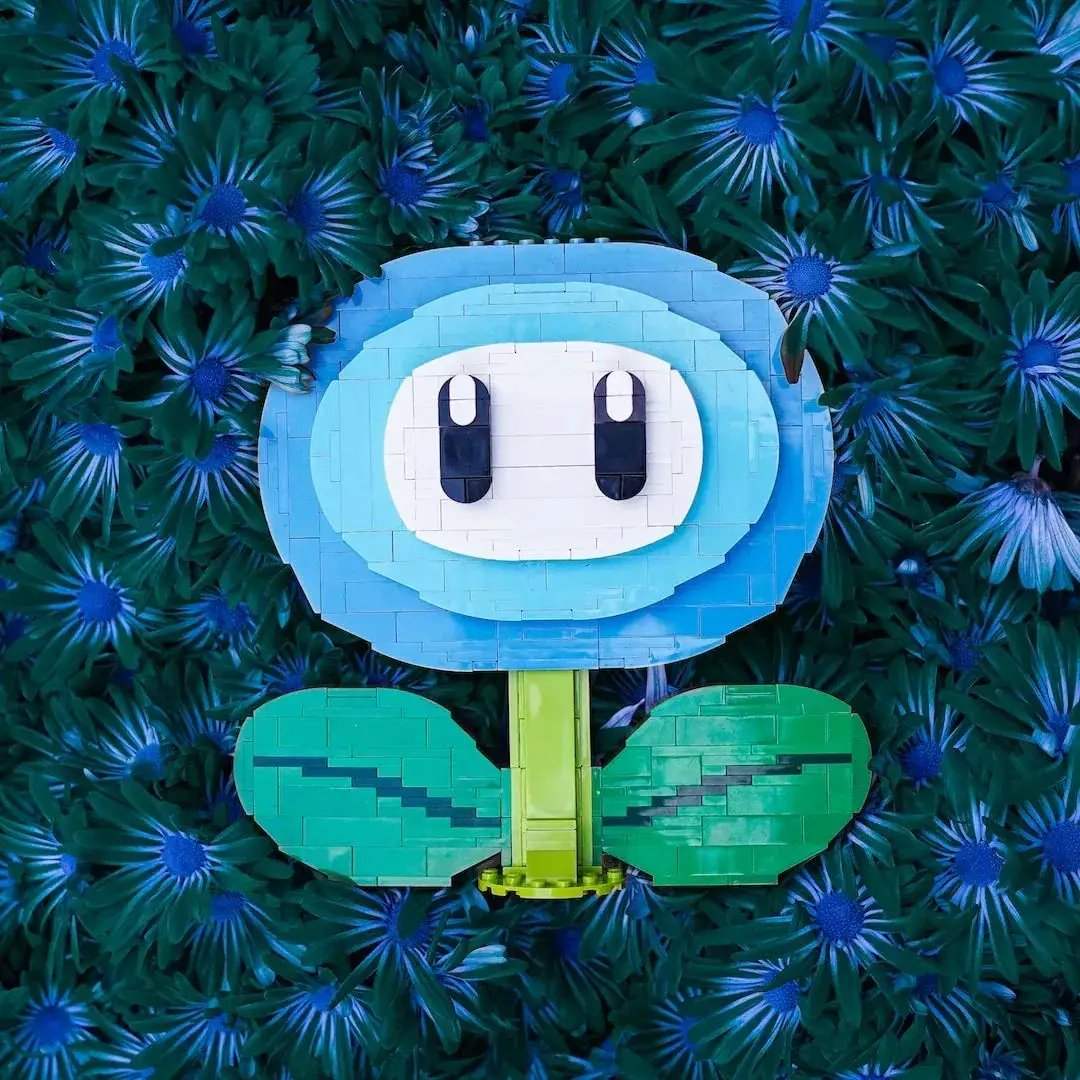 LEGO Ice Flower Life Size Display Model Shoots Ice - ToylandEU