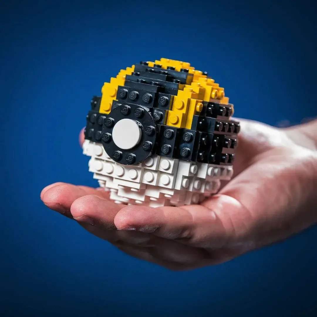 Life-Sized Pocket Spheres - ToylandEU