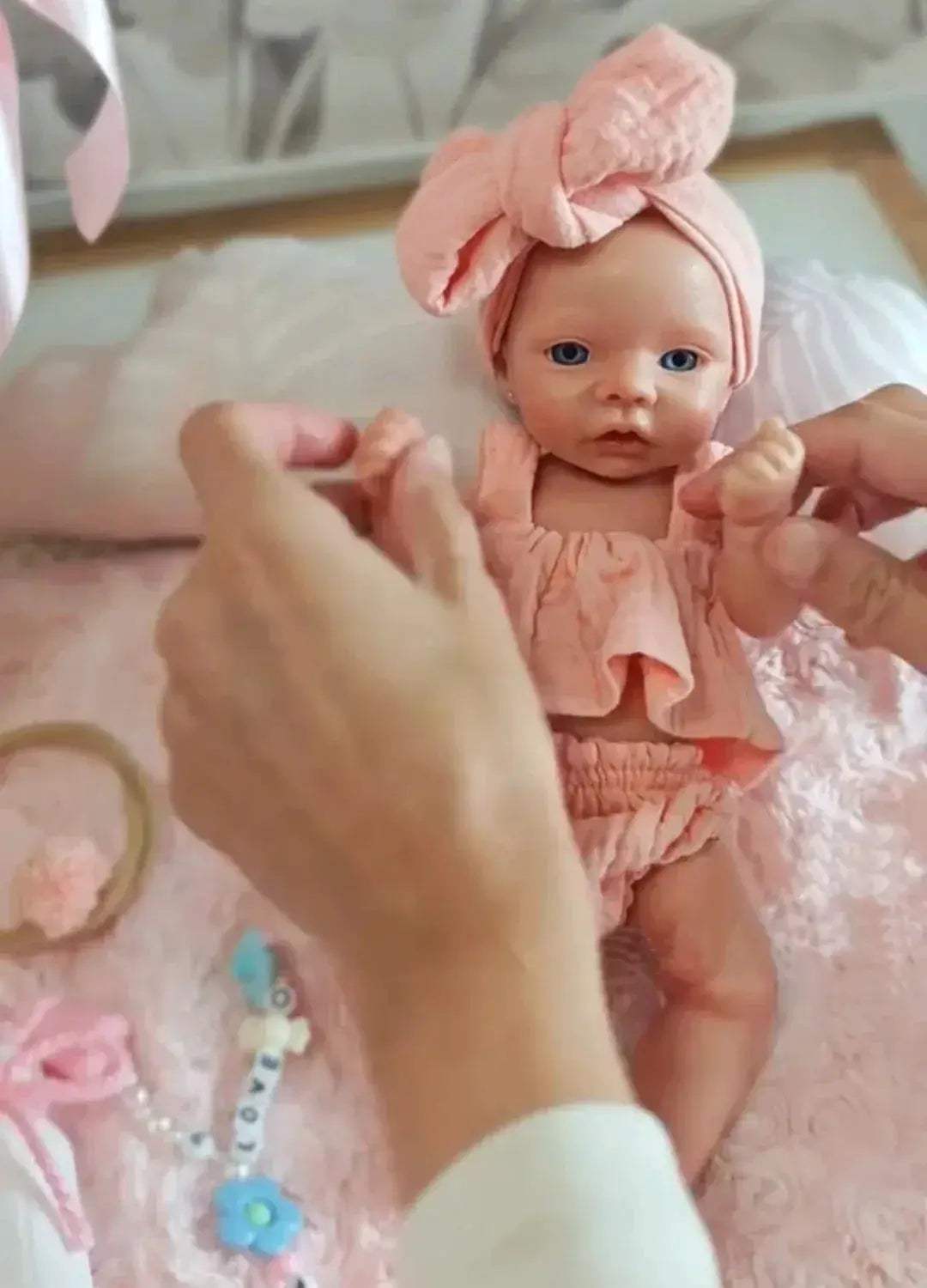 Lifelike 26cm Silicone Reborn Doll With Open Mouth - ToylandEU