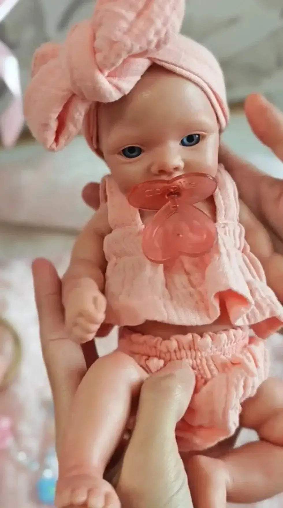 Lifelike 26cm Silicone Reborn Doll With Open Mouth - ToylandEU