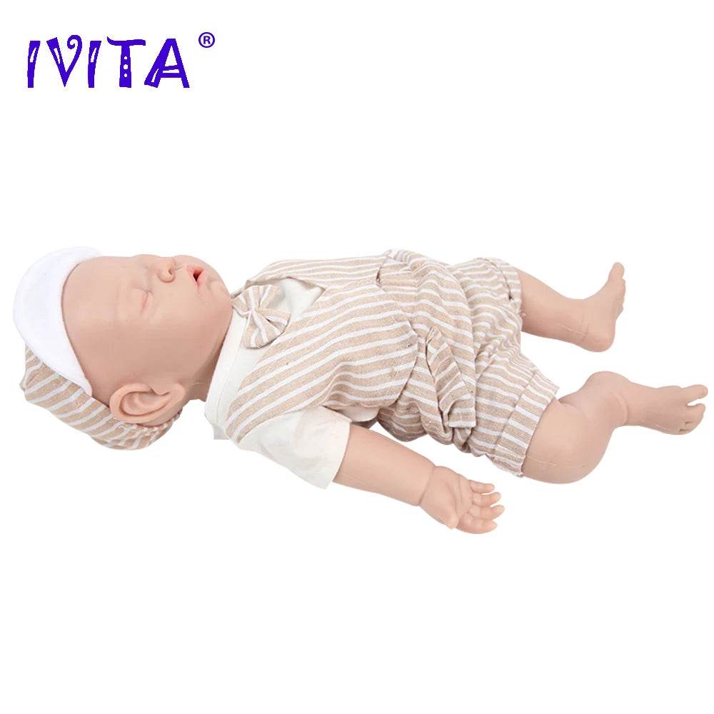 Lifelike 43cm Reborn Baby Doll - 100% Silicone with Weighted Body - ToylandEU