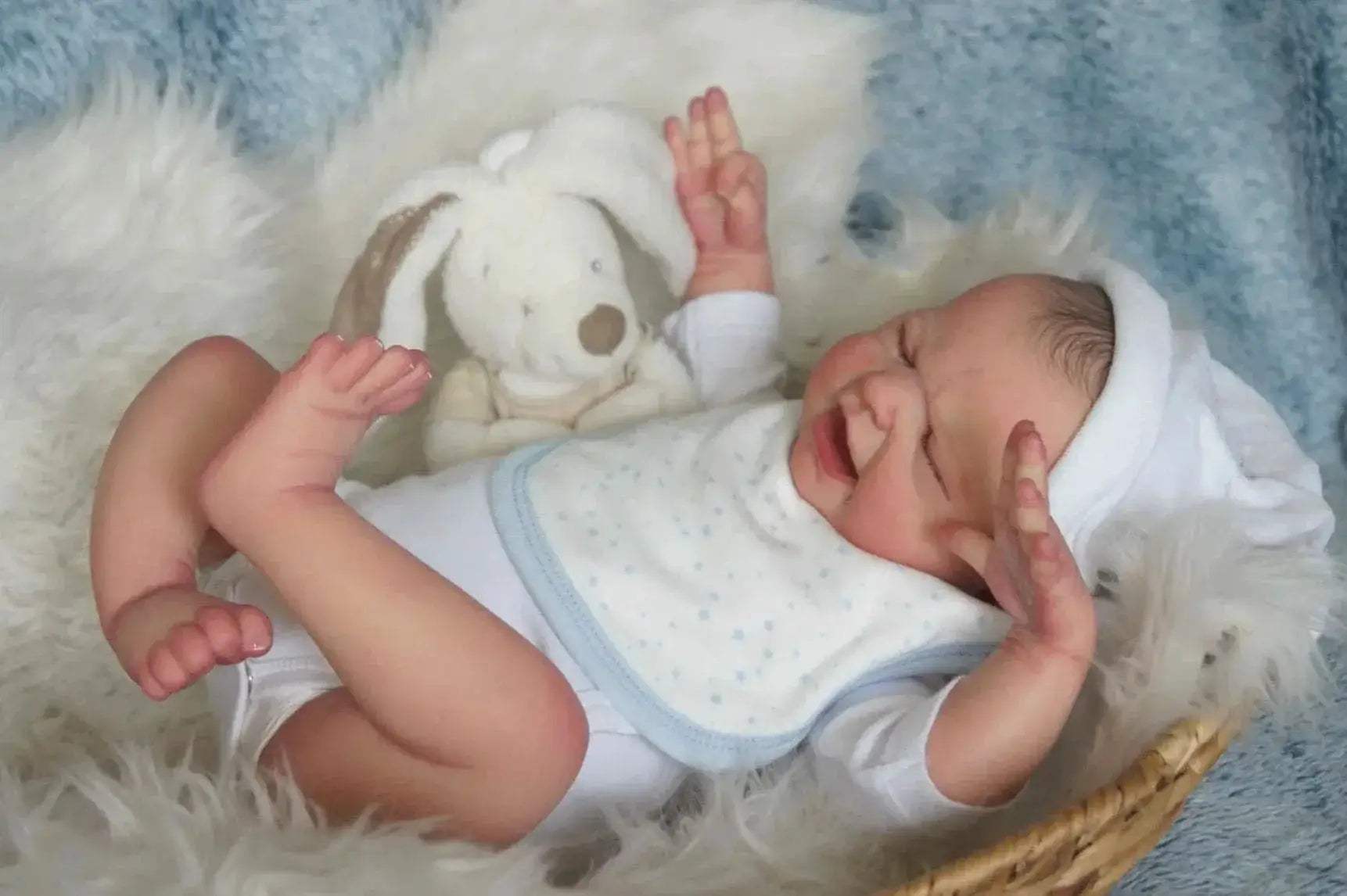  Lifelike 50cm Reborn Vinyl Baby Doll With Painted Hair -  ToylandEU™