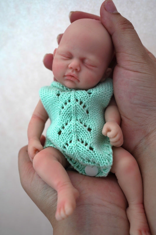 Lifelike 7" Full Silicone Micro Preemie Doll "Bella" - Sweet Dreams - ToylandEU