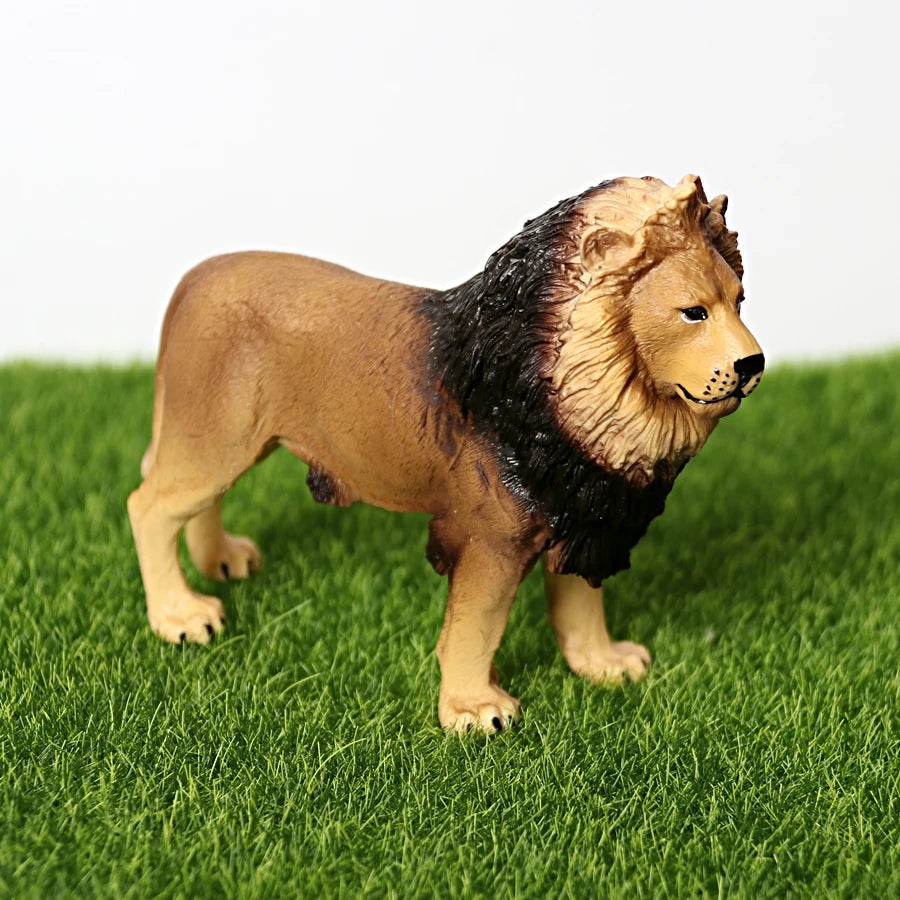 Lifelike Lion Figurine Simulated Plastic Educational Use - ToylandEU