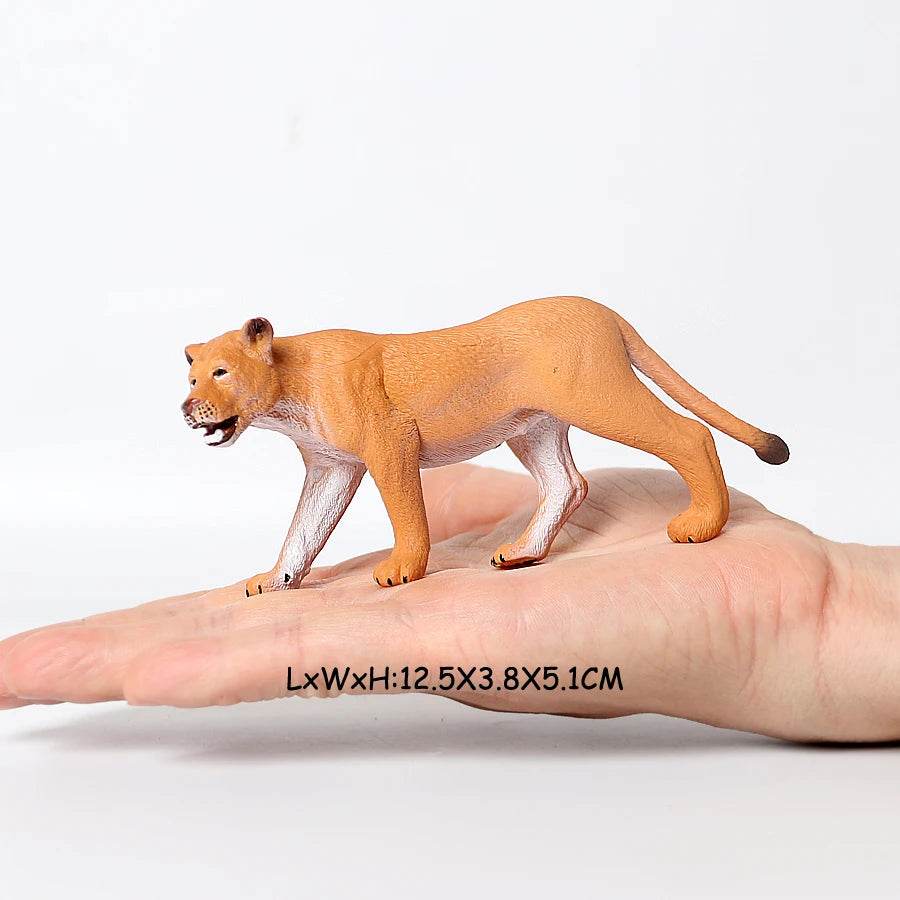 Lifelike Lion Figurine Simulated Plastic Educational Use - ToylandEU