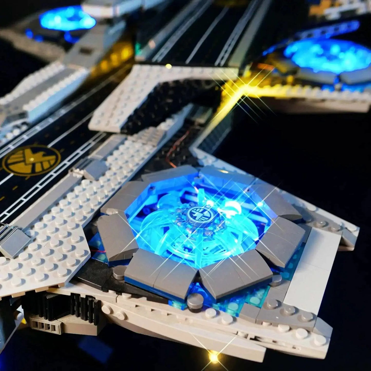 LEGO SHIELD Helicarrier #76042 Light Kit - ToylandEU