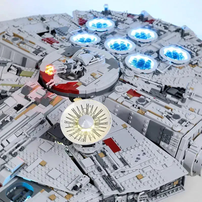 LEGO Star Wars™ Millennium Falcon™ #75192 Light Kit - ToylandEU