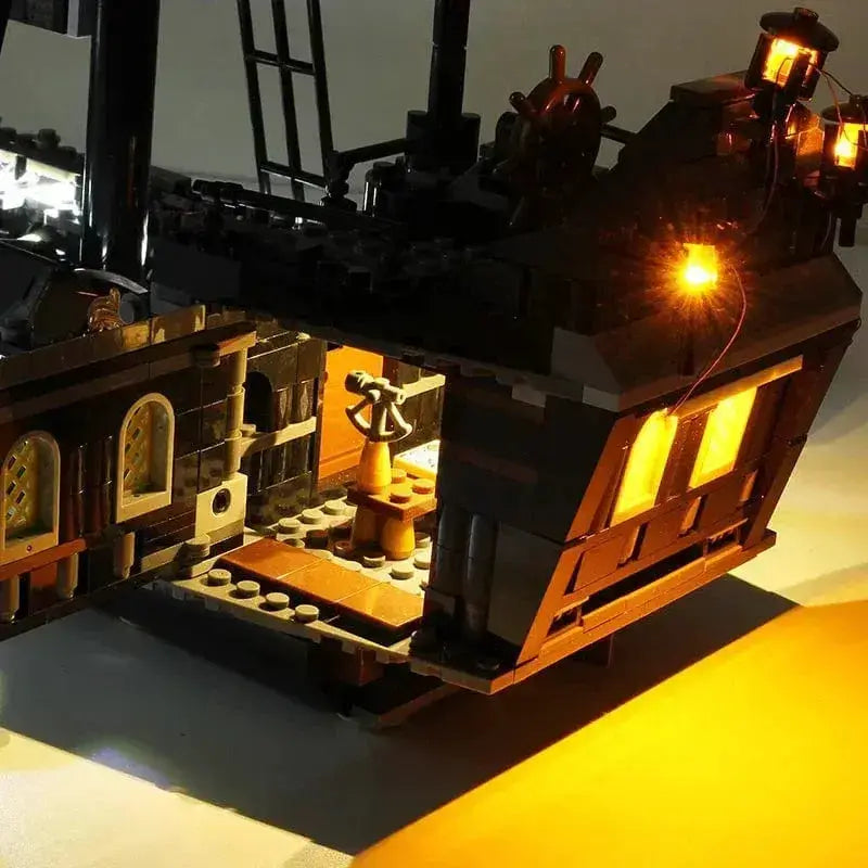 LEGO The Black Pearl #4184 Light Kit (Old Version) - ToylandEU