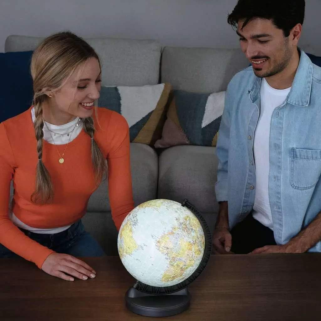 Light-Up Globe 3D Jigsaw Puzzle With Stand Ravensburger Bright Glow - ToylandEU