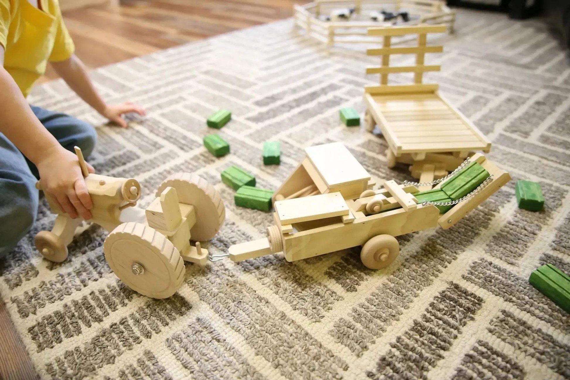 Little Farmer Hay Baling Toy Set - Wooden Toy Tractor, Hay Baler, Hay Wagon and 16 Hay Bales - ToylandEU