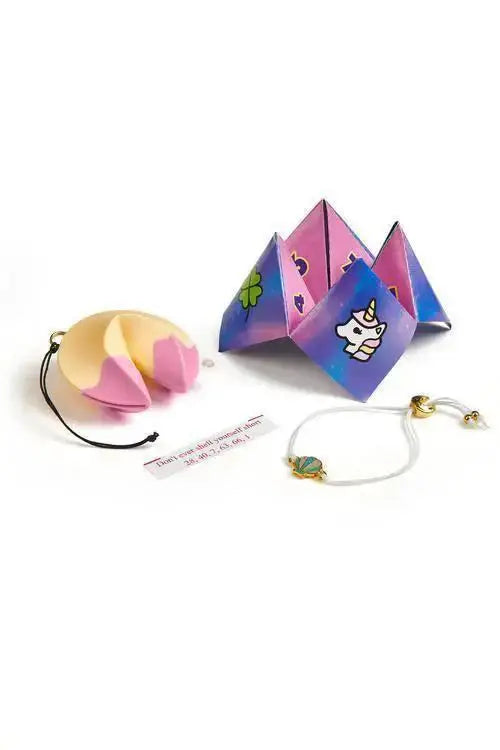 Lucky Fortune Cookies With Collectible Bracelets For Good Luck - ToylandEU