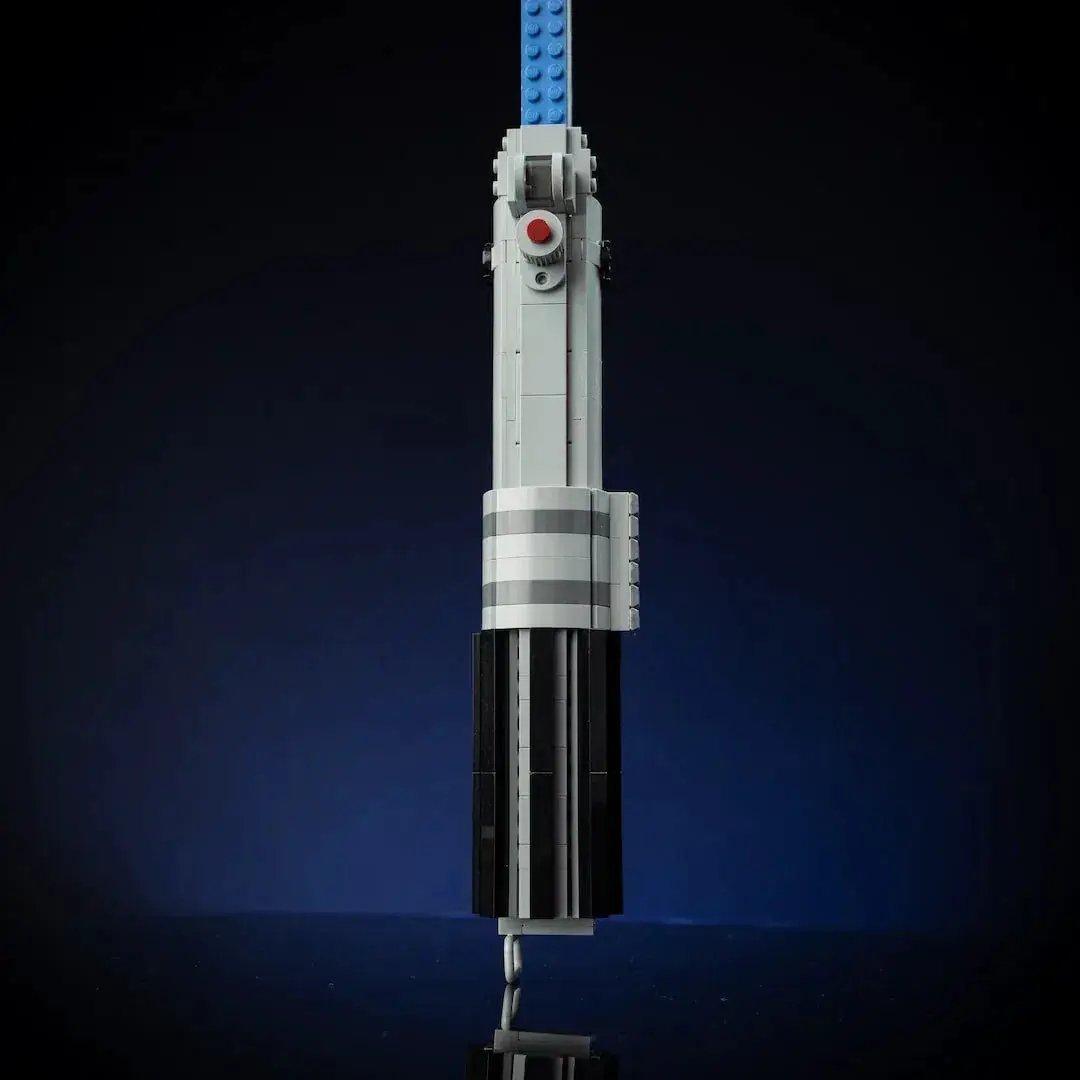  Luke Episode IV Life Size Lightsaber Replica Bricks -  ToylandEU™
