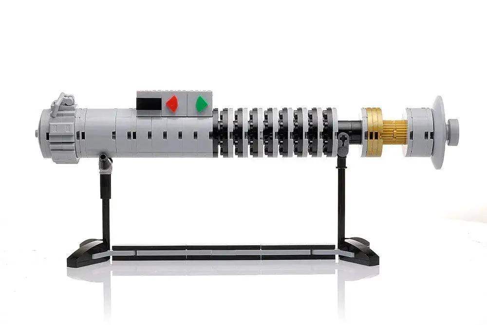 LEGO Luke Skywalker ROTJ Lightsaber With Stand Life Size - ToylandEU