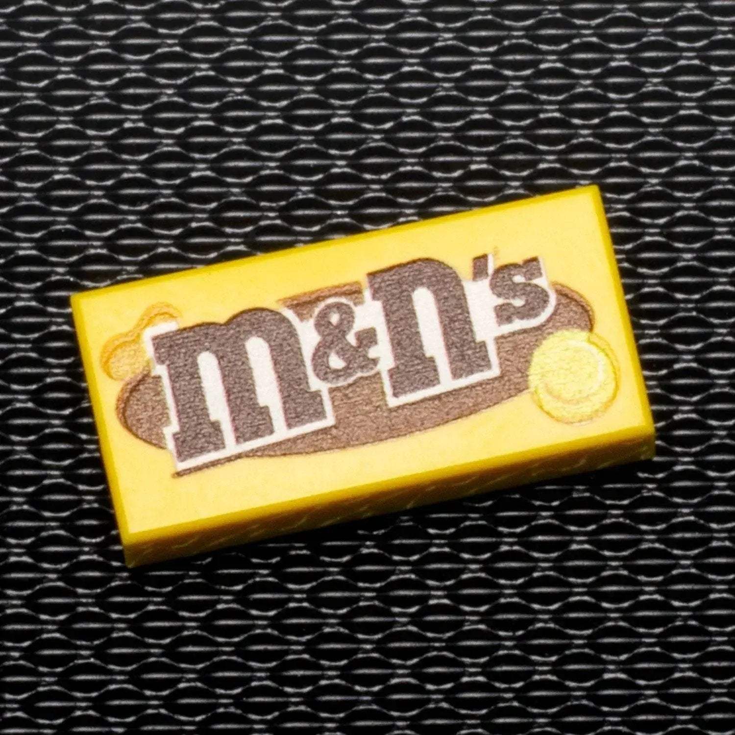 Custom Printed LEGO 1x2 Tile With Peanut Design For Collectors - ToylandEU