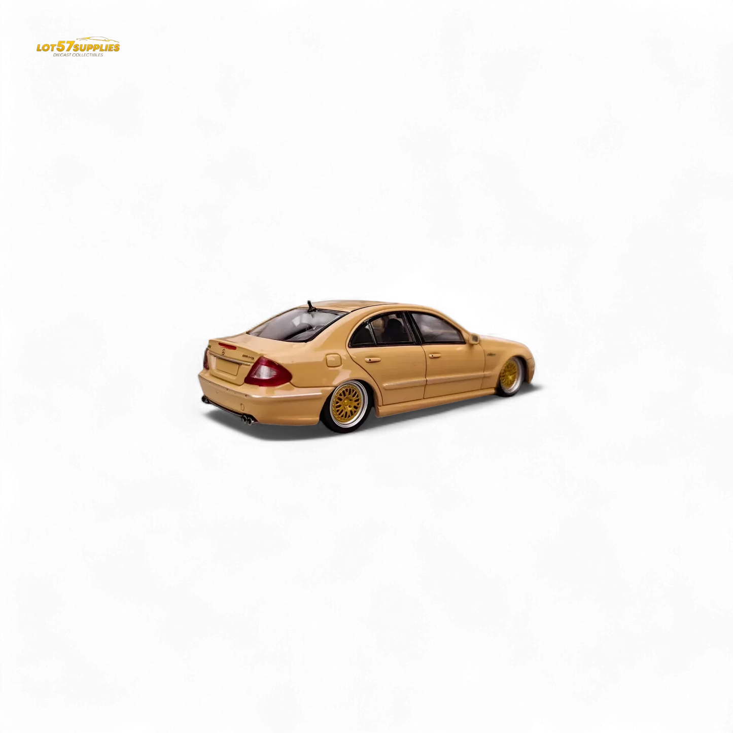 MK Model Mercedes-Benz E63 AMG W211 Lowered in Desert Yellow 1:64 - ToylandEU