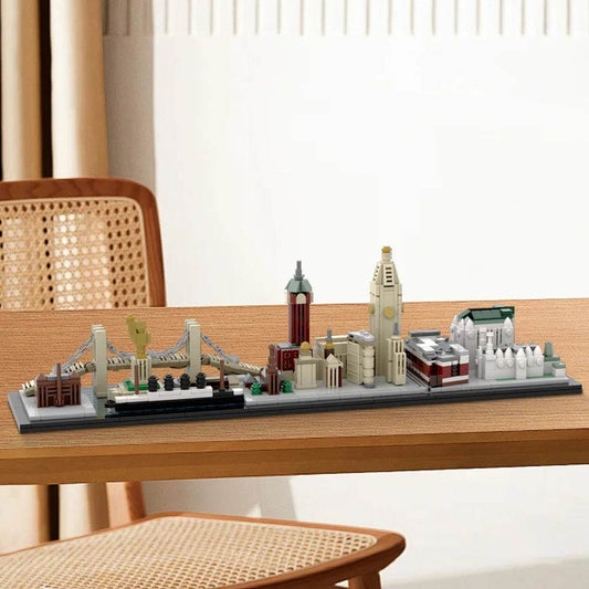 MOC New York Skyline Model Building Blocks Gift Set - ToylandEU