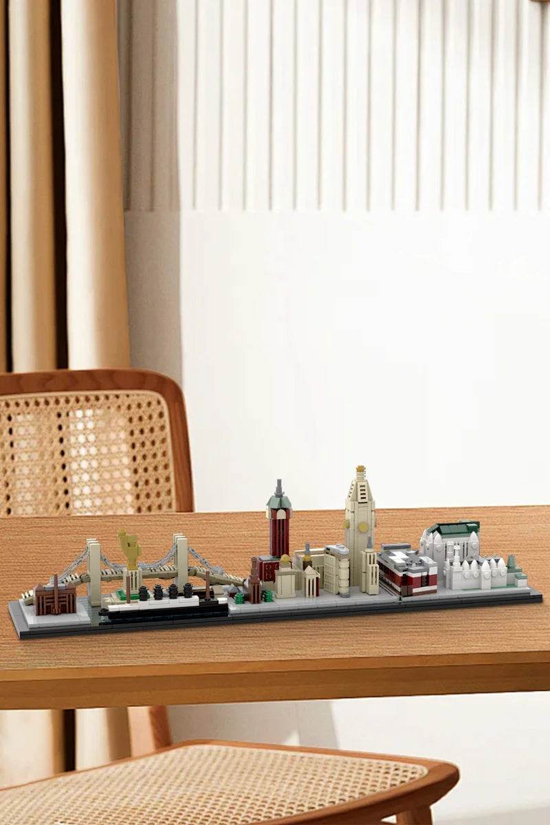 MOC New York Skyline Model Building Blocks Gift Set - ToylandEU