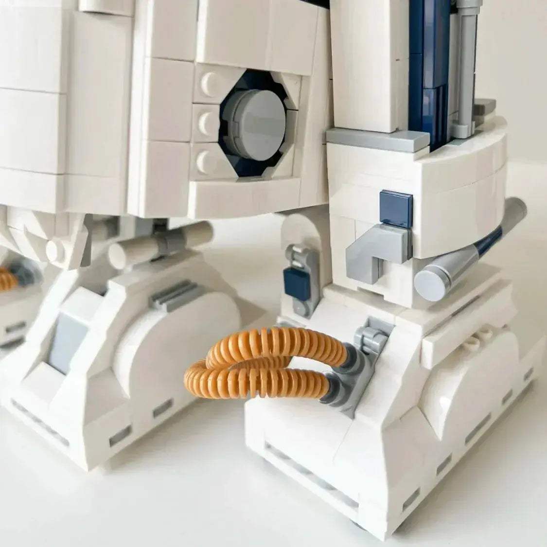 R2D2 Space Robot Building Blocks Set 2314 Pieces for Education - ToylandEU