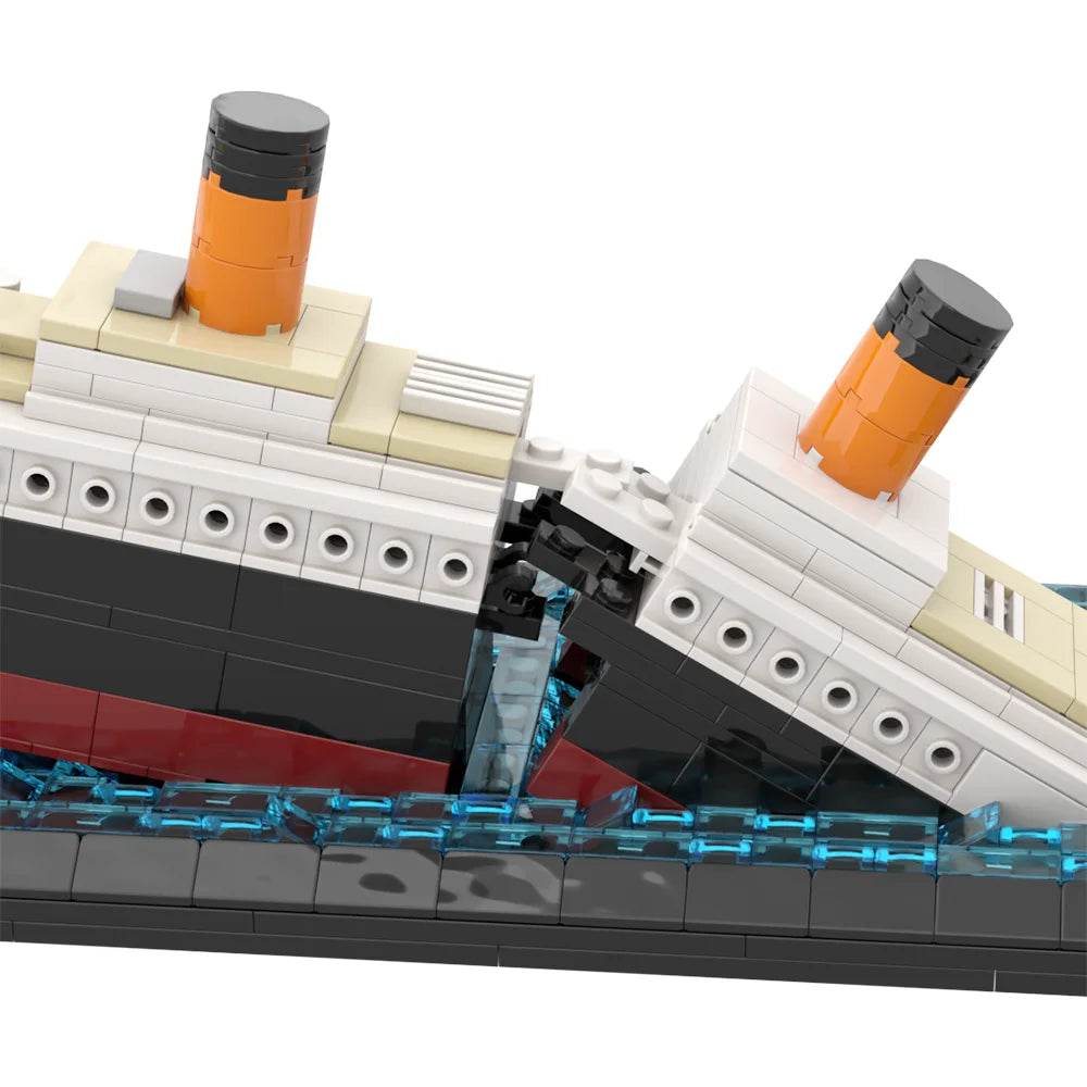 MOC - RMS Mini Titanic Building Blocks Puzzle for Kids - ToylandEU