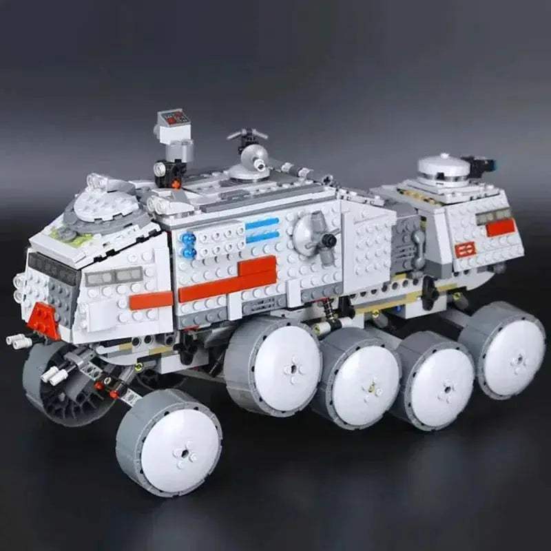 MOC Space War Tank Building Blocks Set With 903 Pieces - ToylandEU