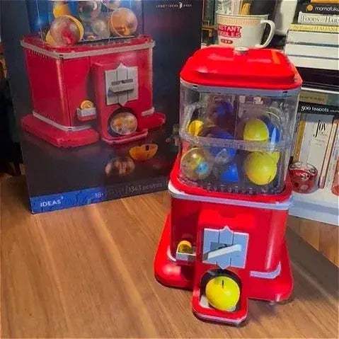 Vending Machine Building Blocks Set With Coin Operated Play - ToylandEU
