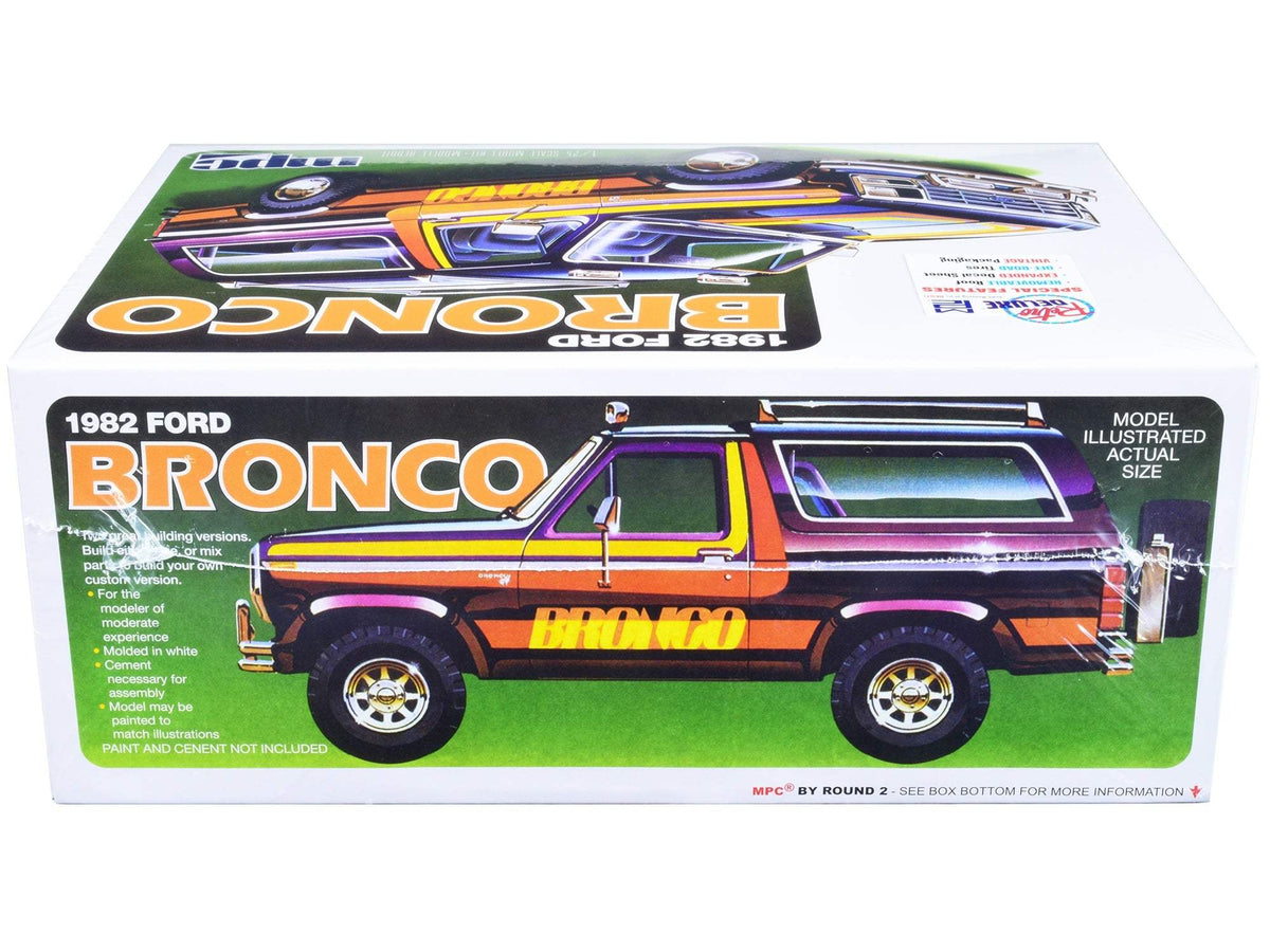 Model Kit | 1/25 Scale | 1982 Ford Bronco | Hobby Grade