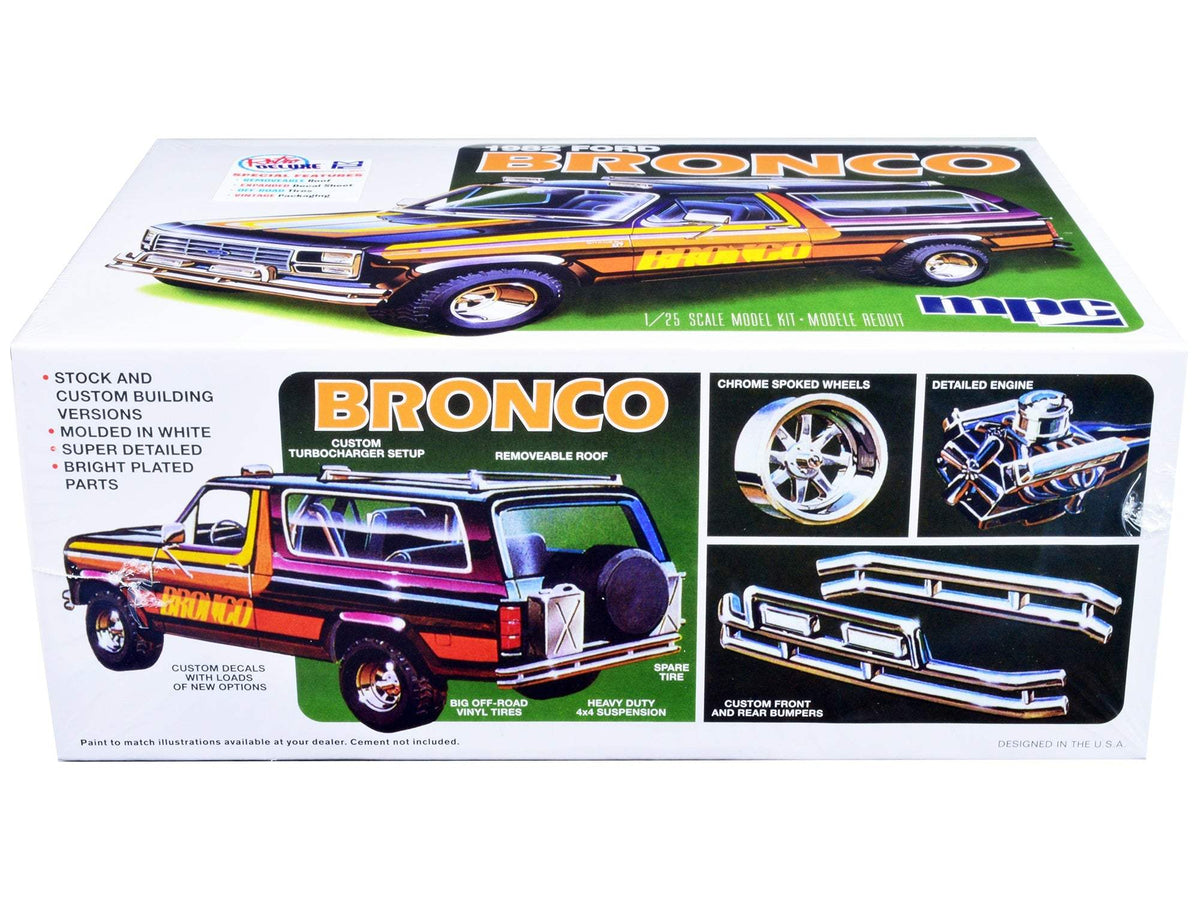 Model Kit | 1/25 Scale | 1982 Ford Bronco | Hobby Grade
