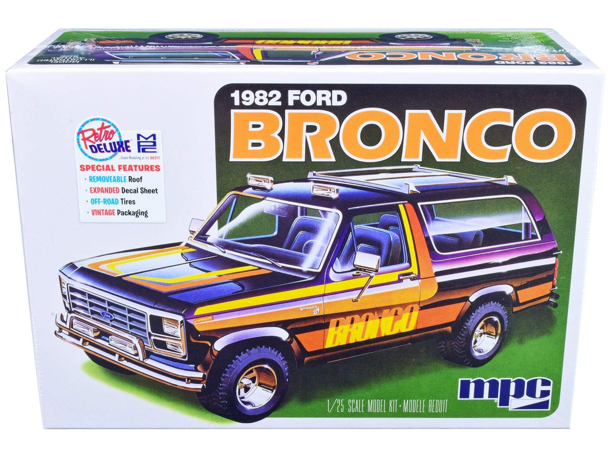 Model Kit | 1/25 Scale | 1982 Ford Bronco | Hobby Grade