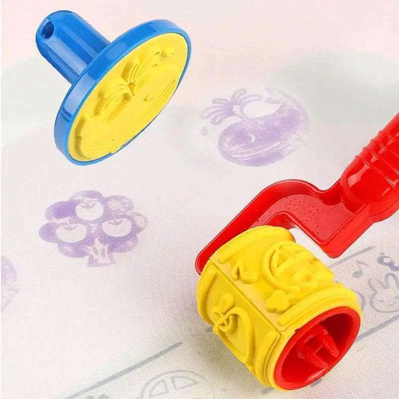 Magic Aqua Mat Doodle Set with Magic Pens - Educational Drawing Toy  -  ToylandEU™