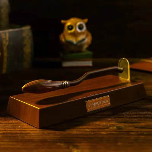 Magical Floating Broomstick Pen - Enchanting Wizard Desk Decor - ToylandEU