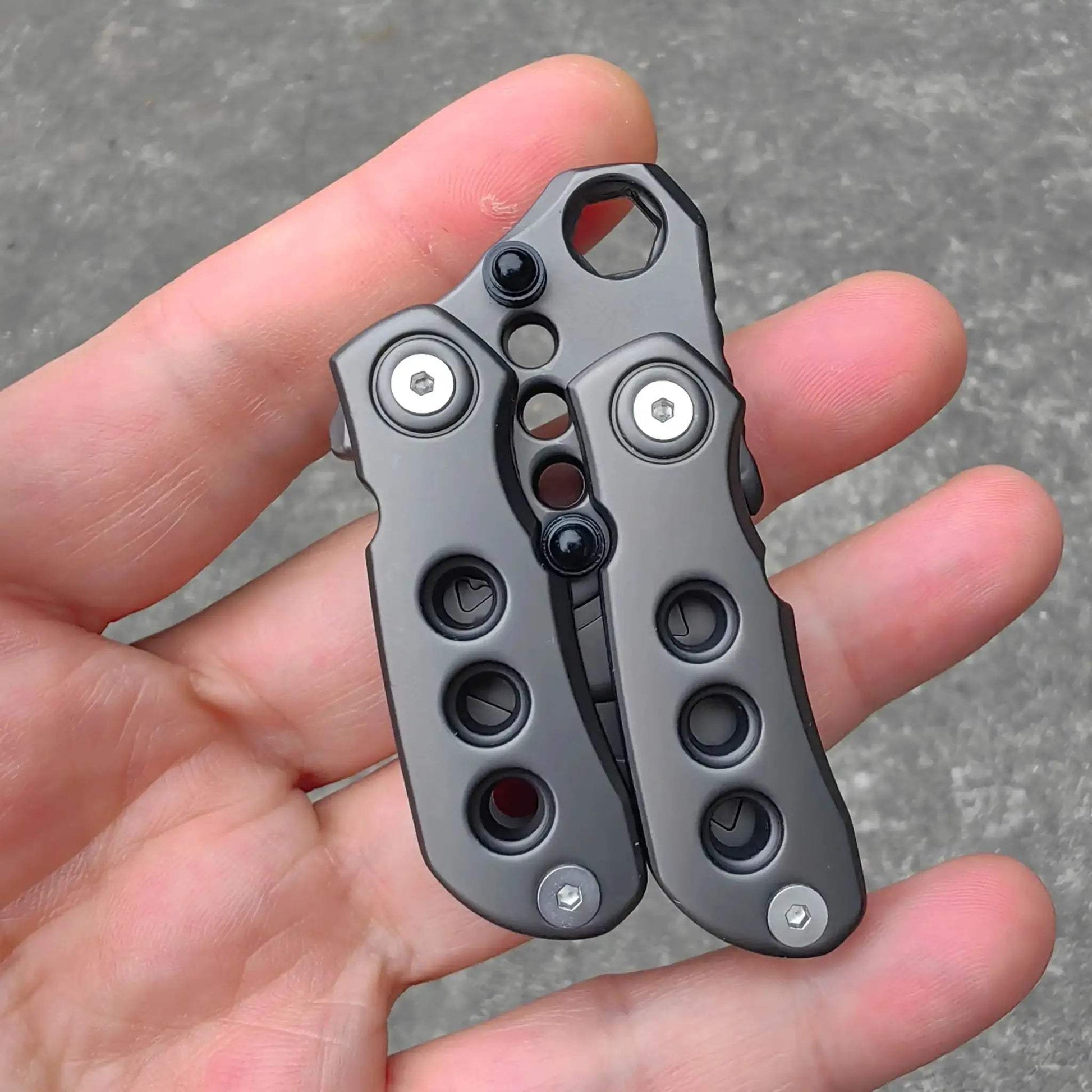 Magnetic Fidget Coin EDC Toy For Anxiety Relief And Focus - ToylandEU