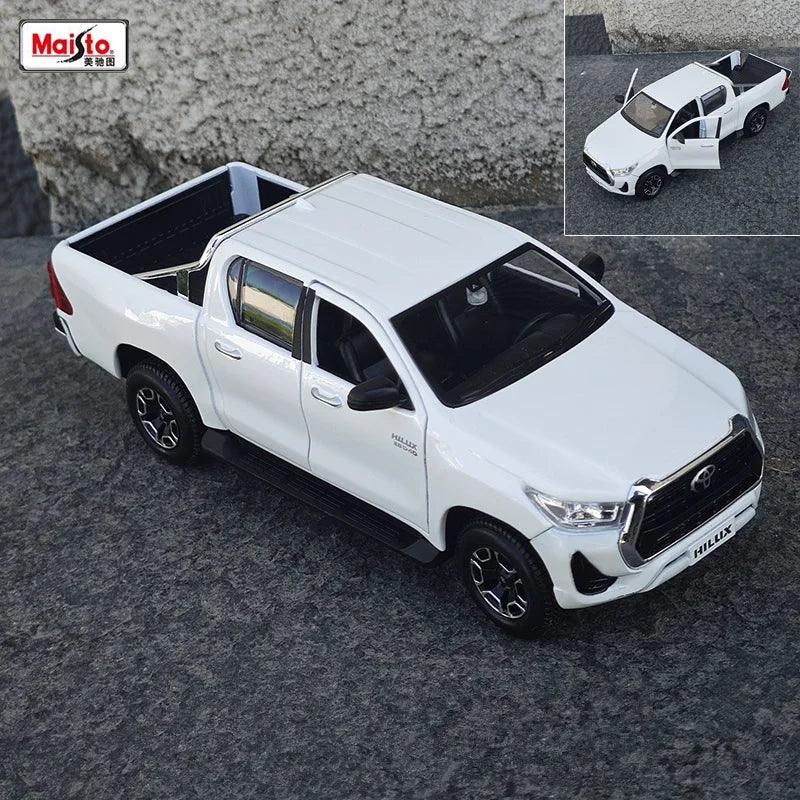 Maisto Toyota Hilux | 1:27 Scale Diecast | Toylandeu™