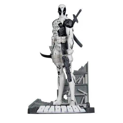 Marvel Deadpool The New Mutants #98 Line Art 1:10 Scale Posed Figure with Scene - Gold Label Exclusive - ToyShnip